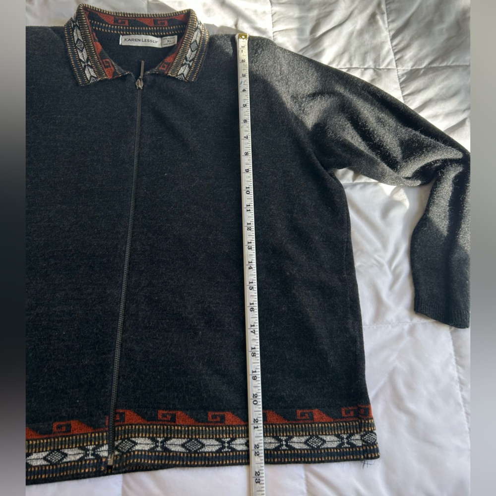 Gray Zip-Up Sweater With Patterned Trim - image 5